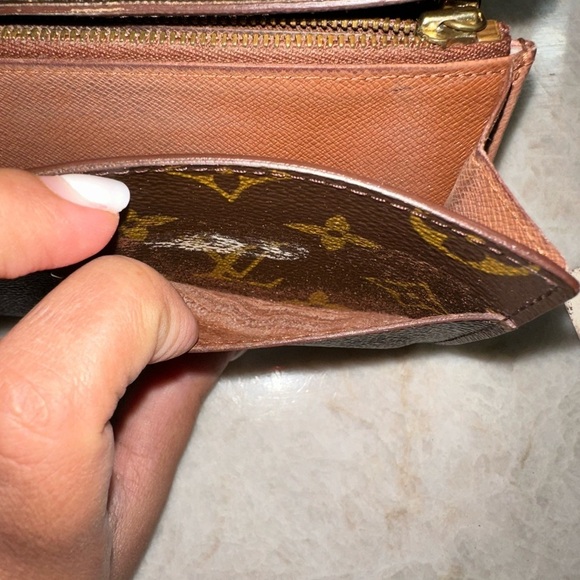 Louis Vuitton Monogram Portefeiulle Sarah Long Bifold Wallet Brown - Picture 11 of 15